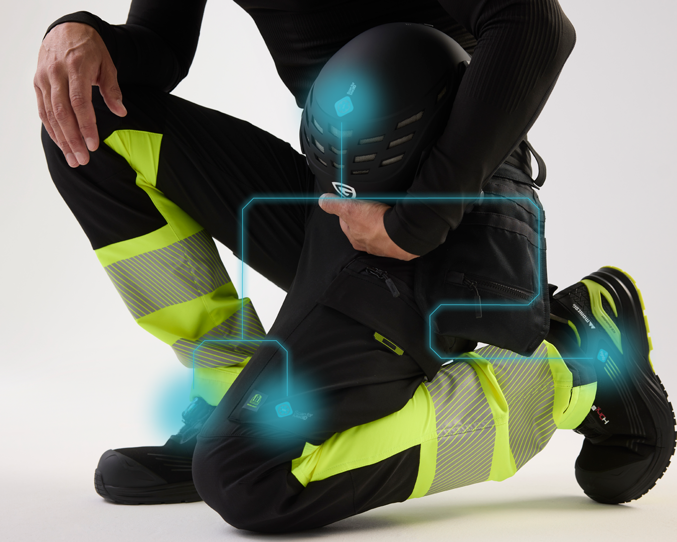 Mann hockt mit einer Deckhose. Blaue Animationen, um verbundene Produkte zu visualisieren.