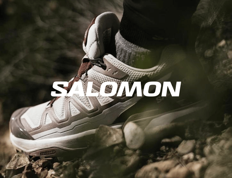 Outdoorschuhe von Salomon – anklickbares Bild mit Logo.